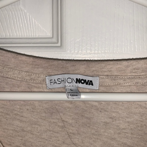 Long sleeve top. - Picture 3 of 3